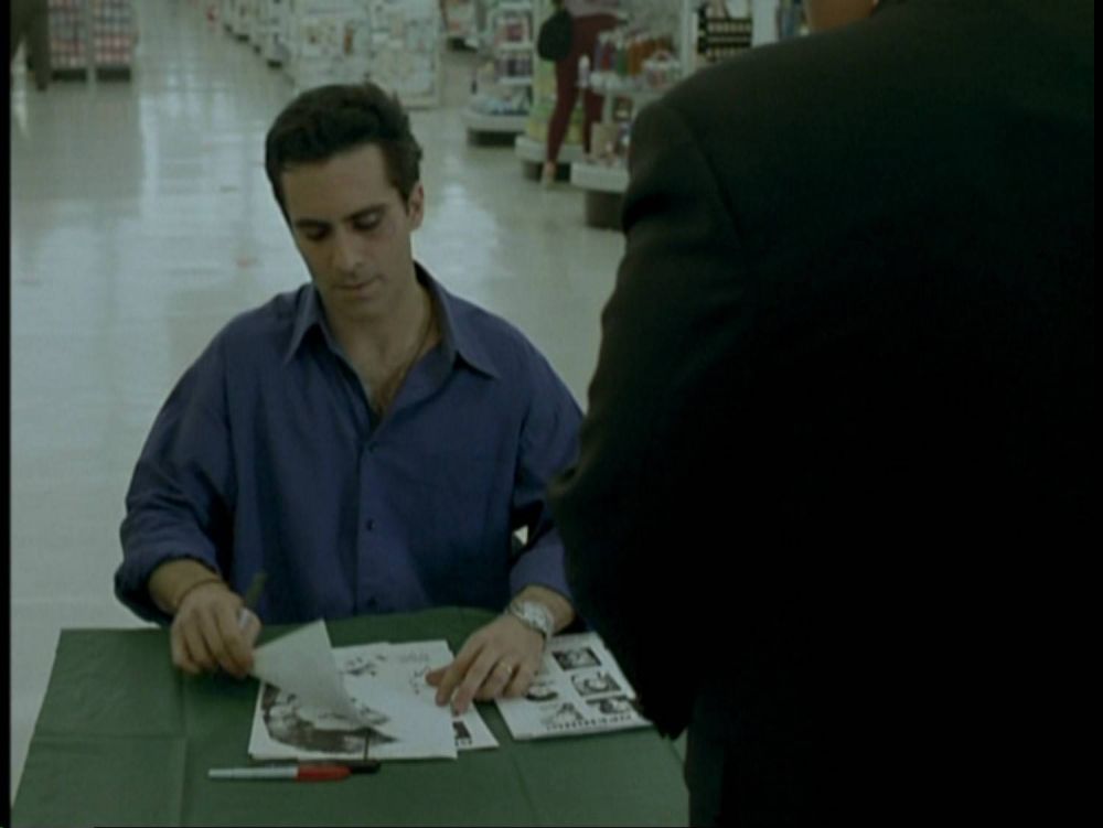 attnshoppers374.jpg