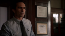 3x05HandshakeDeal035.png