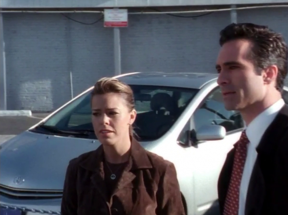 5x21_ImplantsTransplantsandCubanAunts121.png