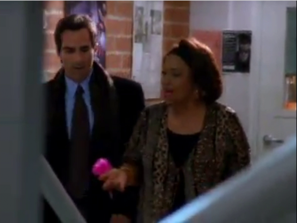 Click to view full size image
==============
6x22_SpecialDelivery046.png 6x22_SpecialDelivery046.png