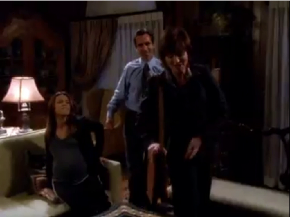 6x22_SpecialDelivery056.png