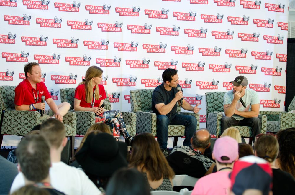 Click to view full size image
==============
Photo: Walker Stalker Con
Photo: Walker Stalker Con