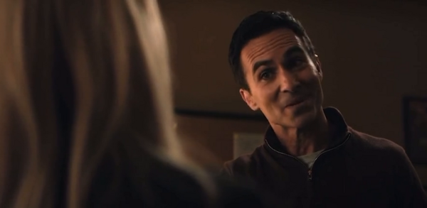 Click to view full size image
==============
TheMorningShowEp4x02-46.png TheMorningShowEp4x02-46.png