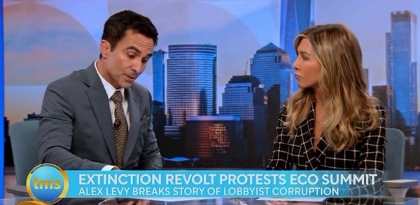TheMorningShowEp4x02-92.png