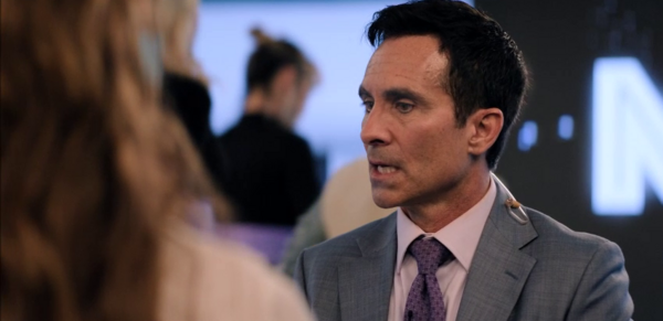 Click to view full size image
==============
TheMorningShowEp4x4-74.png TheMorningShowEp4x4-74.png