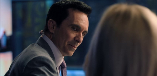 Click to view full size image
==============
TheMorningShowEp4x4-99.png TheMorningShowEp4x4-99.png